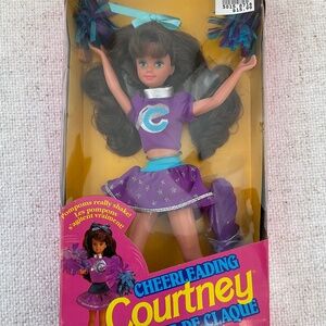 Cheerleading Courtney Barbie Doll 1992 NRFB